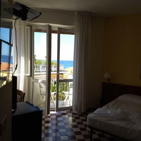 Hotel Della Punta Bordighera Exterior foto